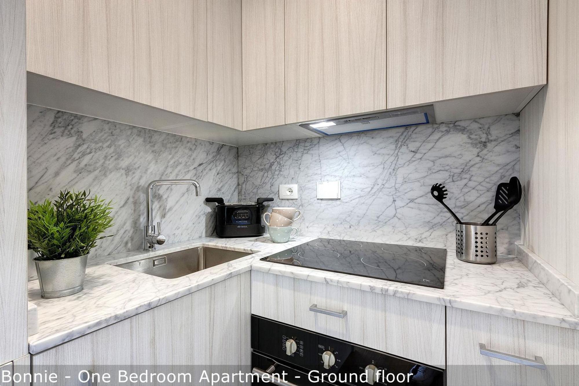 Bonnie - Clyde - Marvin Apartments By Mamo Florence Exterior photo